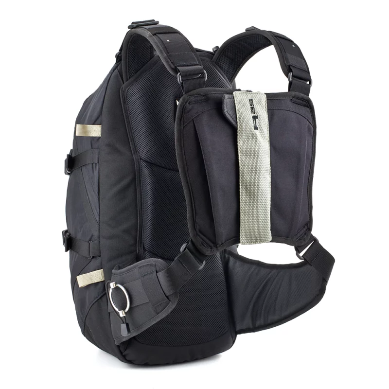 Kriega R35 Backpack Moto Garage Harness